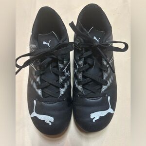 Puma Attacanto‎ FG AG Jr Soccer Cleats Kids Shoes Size 2 Black Silver